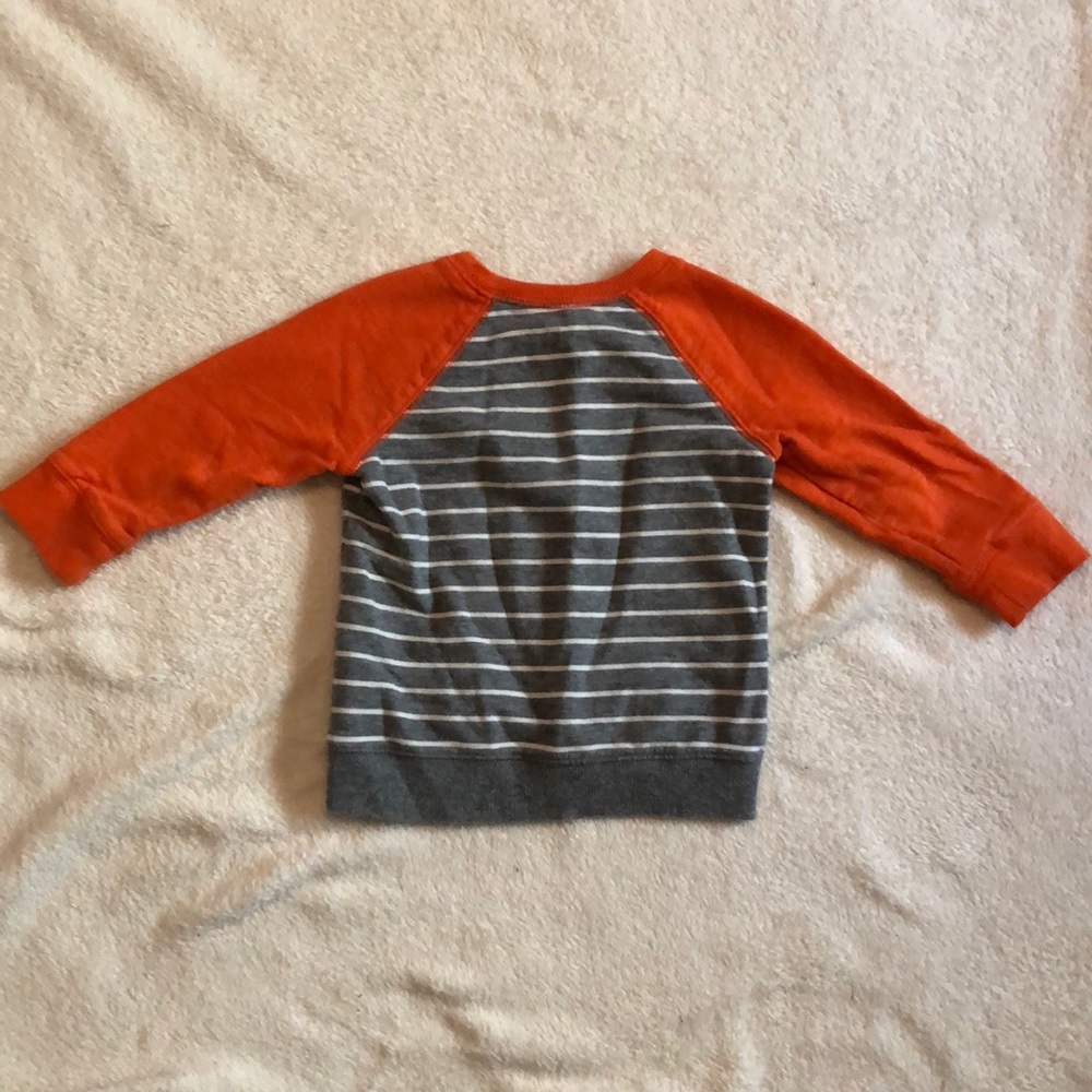 Sweatshirt - Picture 2 of 3
